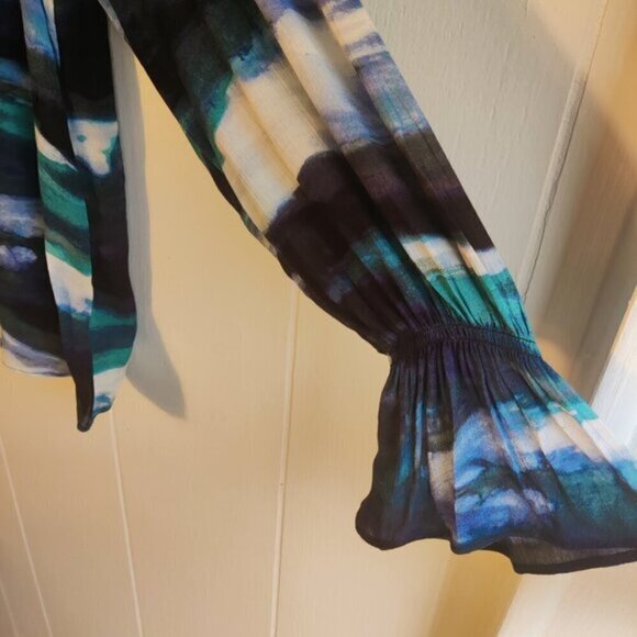 Simply Vera, Vera Wang Rayon Sheer Shirt. Abstract Ocean Blue Print. Button Up M - Picture 3 of 8